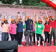 捷伴做志工全家秀活力